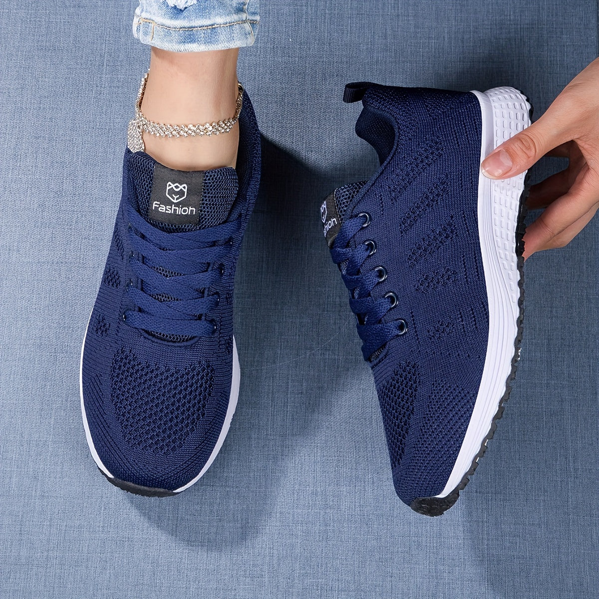 Zapatillas ligeras para mujer: transpirables y con amortiguación para hacer ejercicio físico.