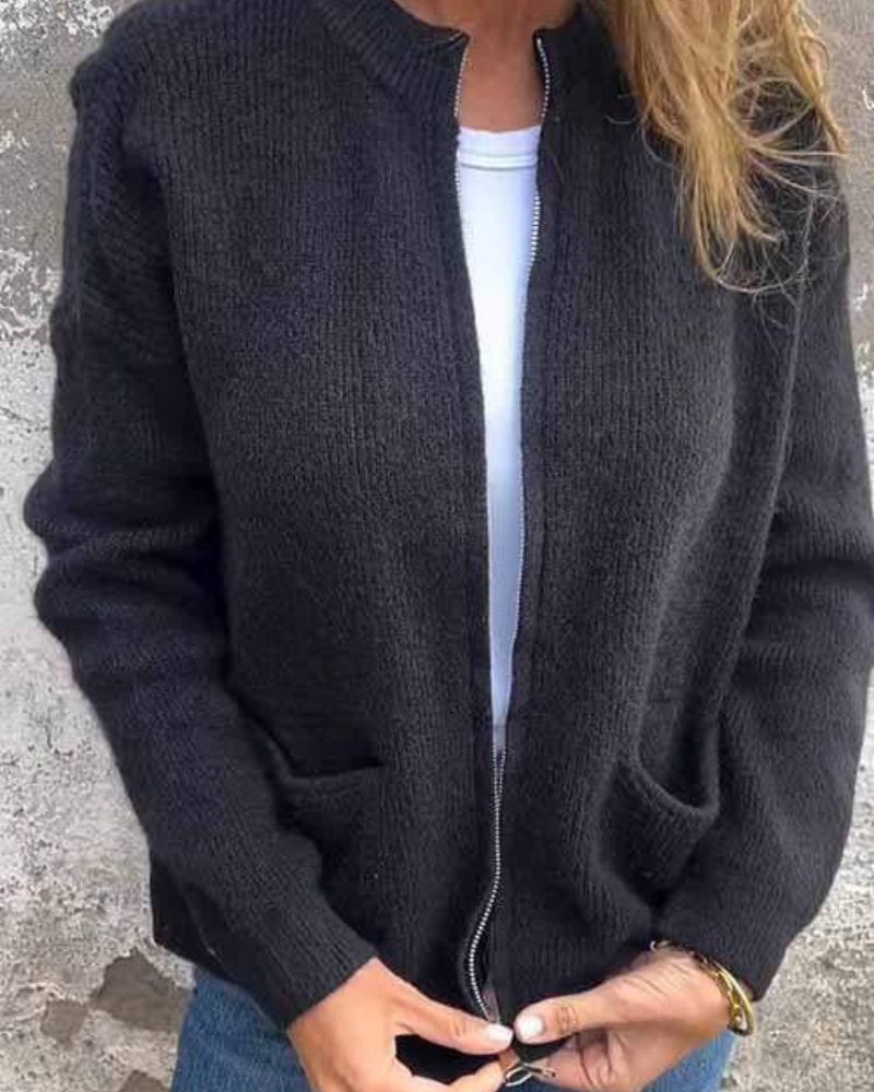 Chaqueta ligera otoño mujer elegante y estilosa