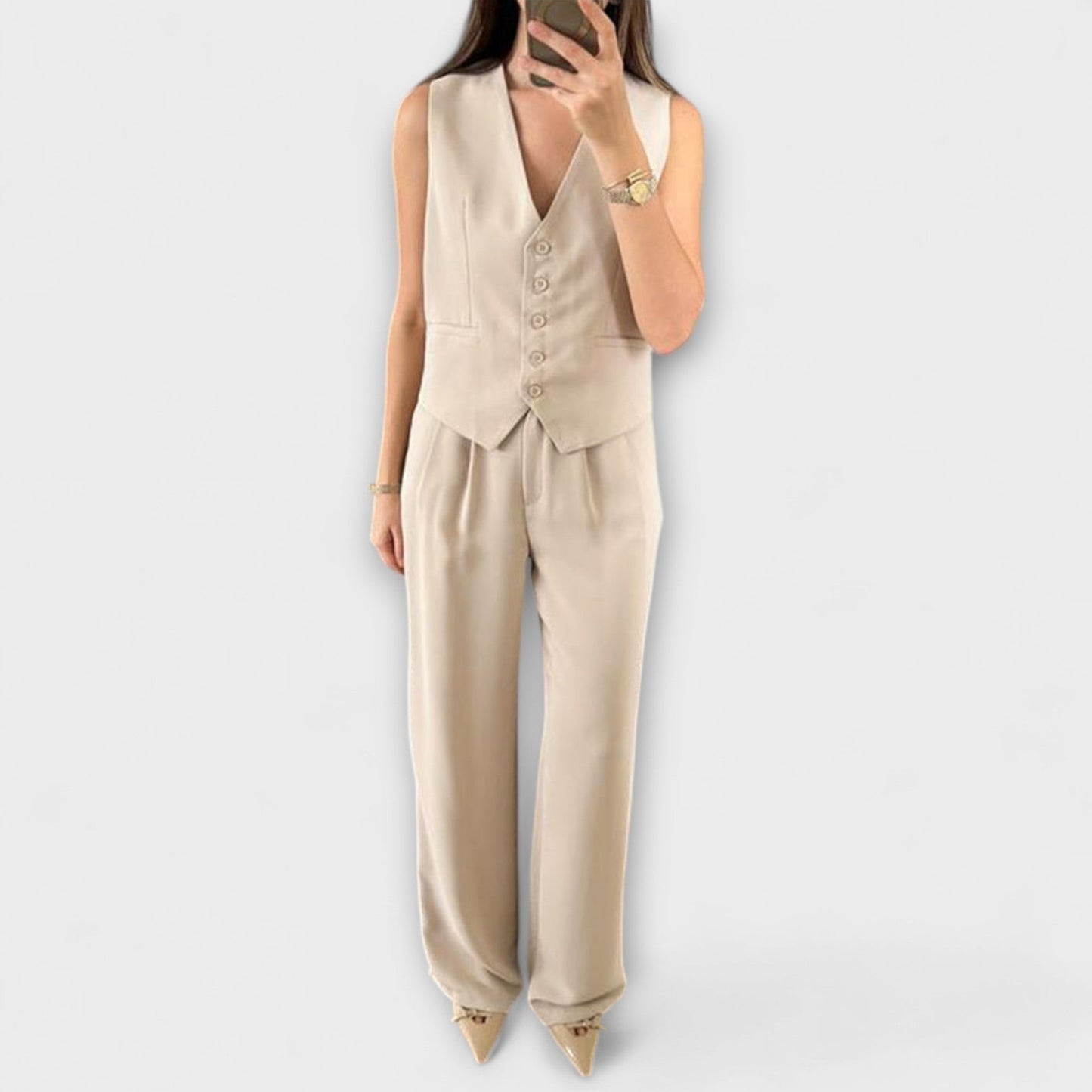 Leanne | Elegante conjunto monocromático de chaleco con cuello en V y pantalón