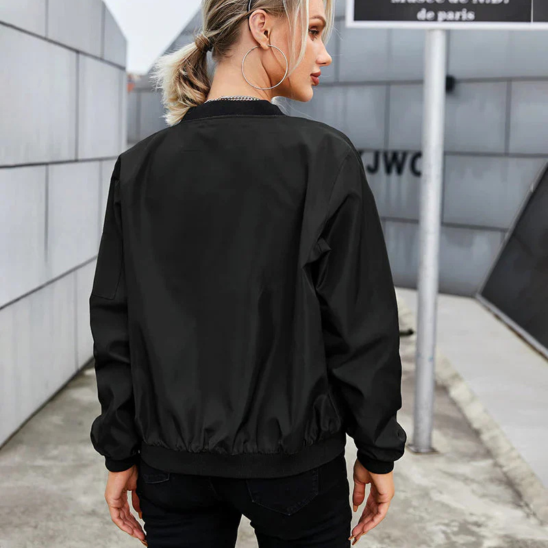 Chaqueta bomber ligera para mujer: informal, cómoda y moderna