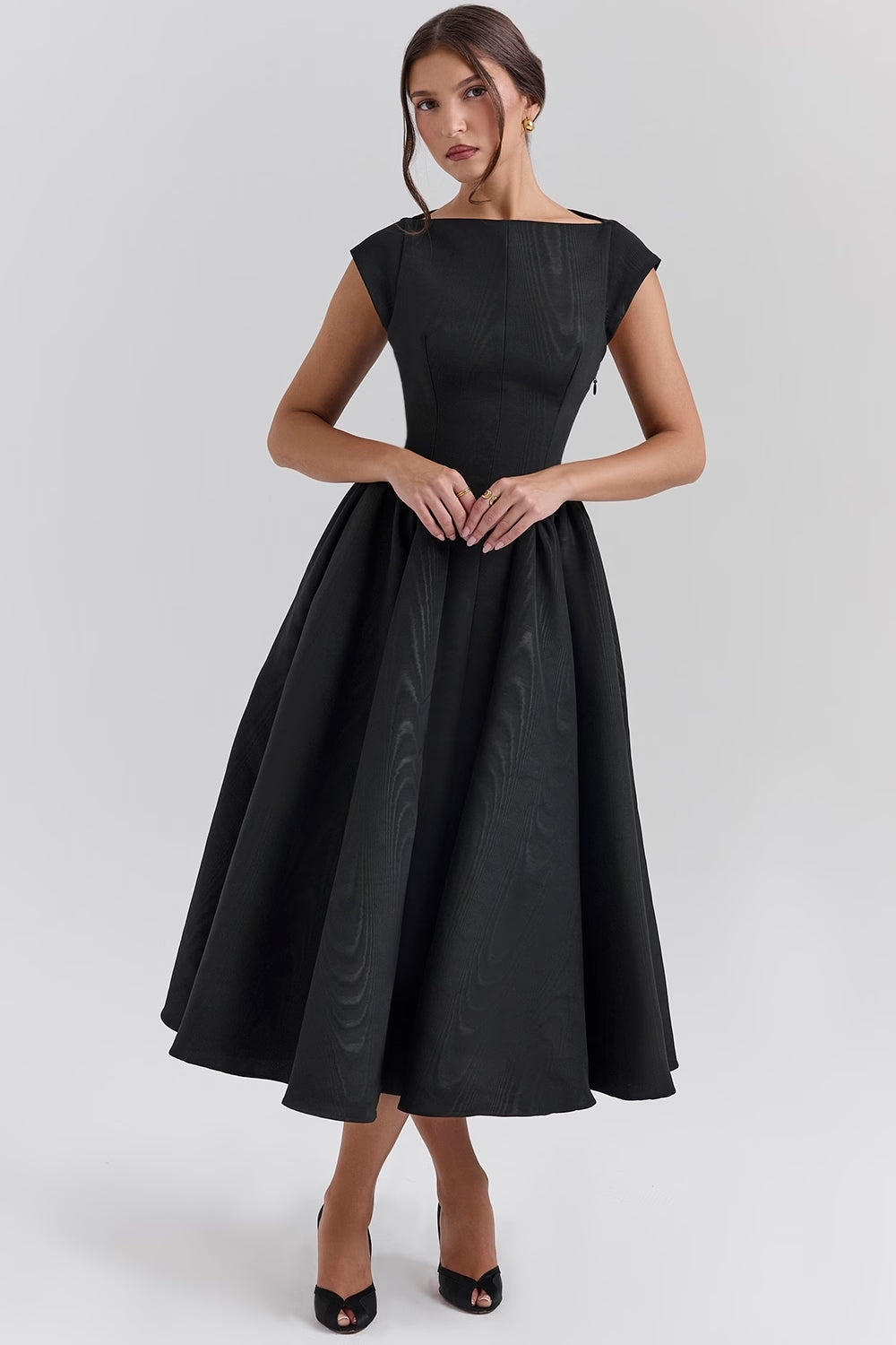 Vestido chic mujer, elegante y moderno