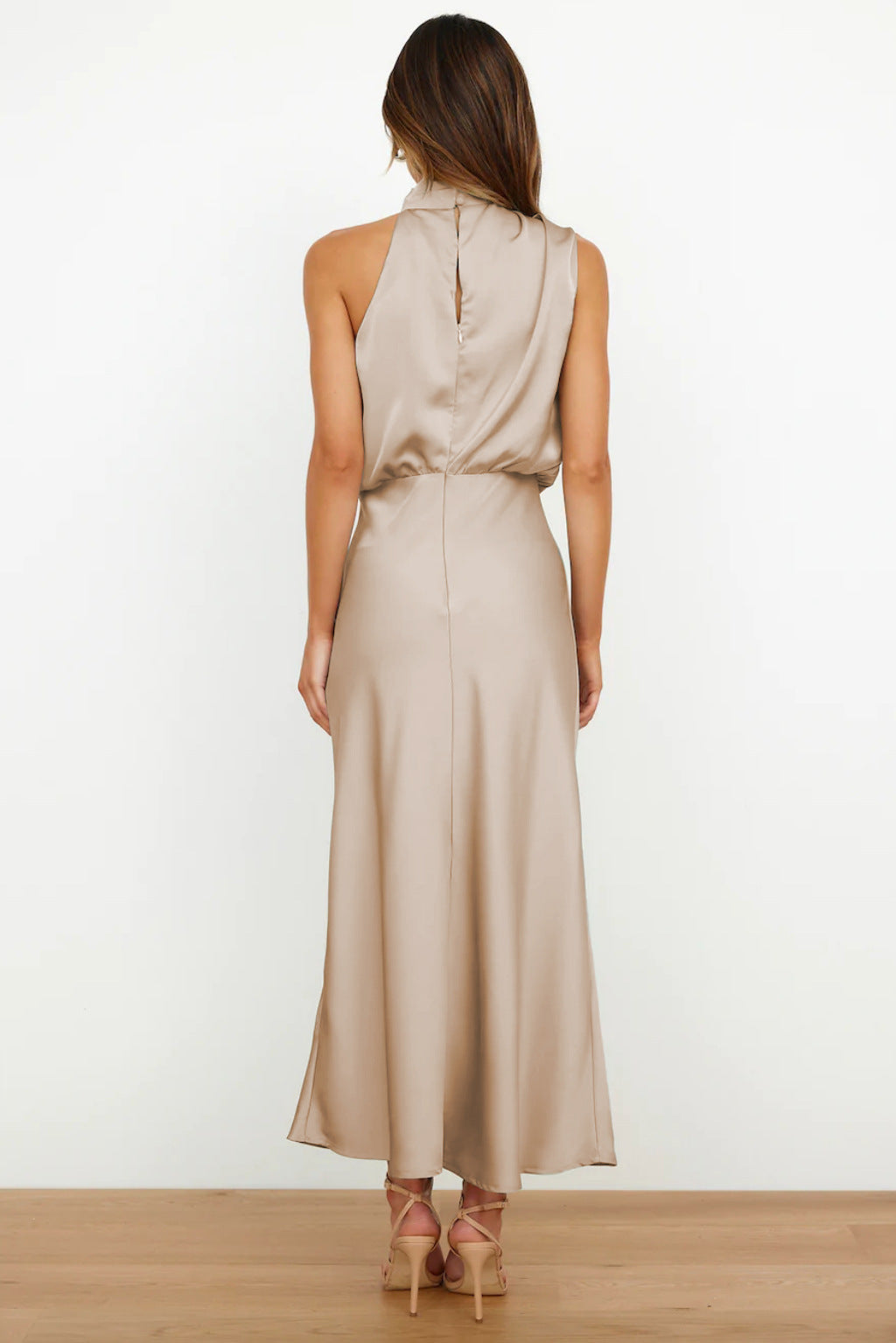 Vestido satinado femenino, cómodo y moderno