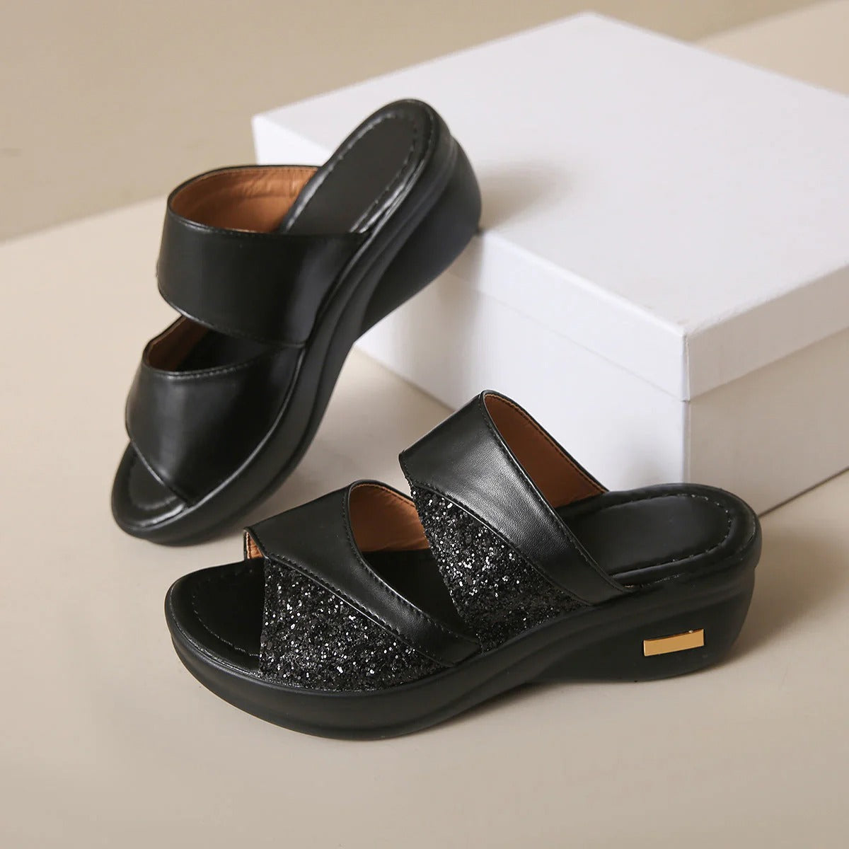 Adreana | Sandalia Geneve con suela de plataforma cómoda