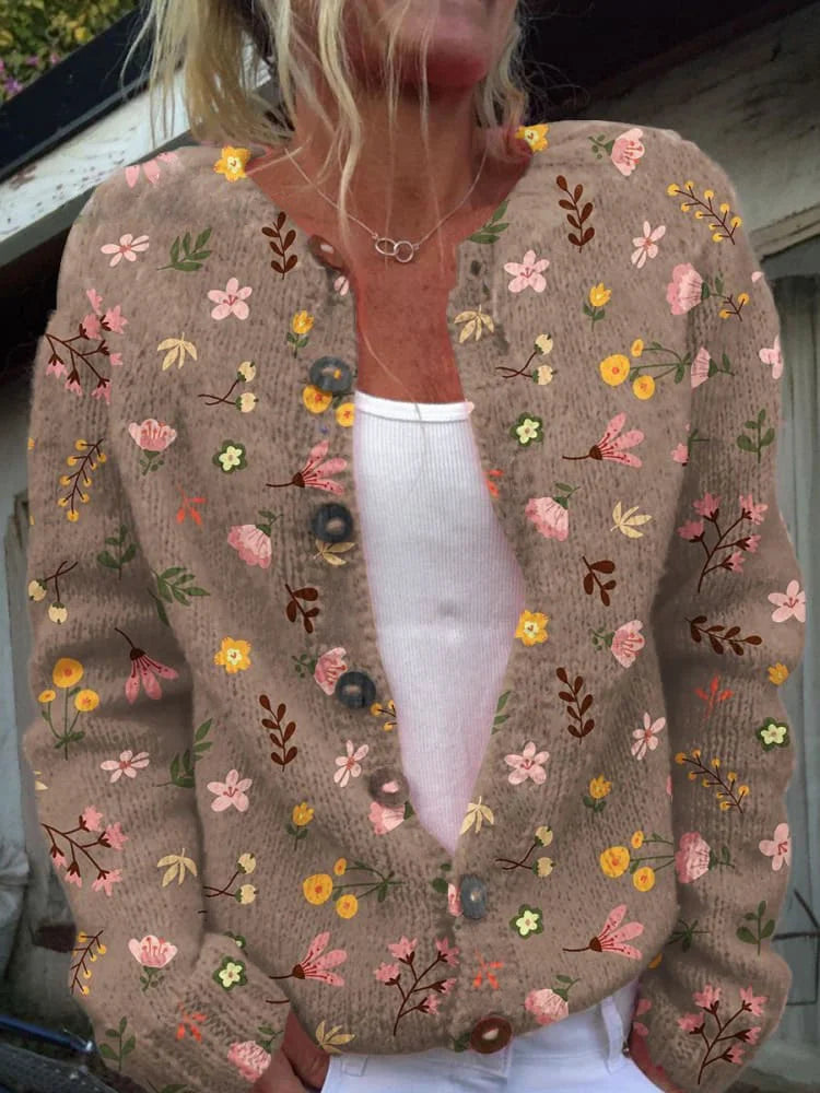 Cálida chaqueta de punto para mujer: estampado floral y cómoda.
