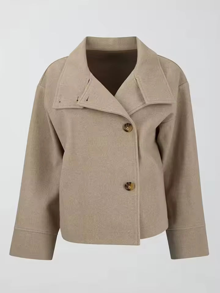 Chaqueta Corta Mujer – Con Botones de Lujo y Diseño Sofisticado
