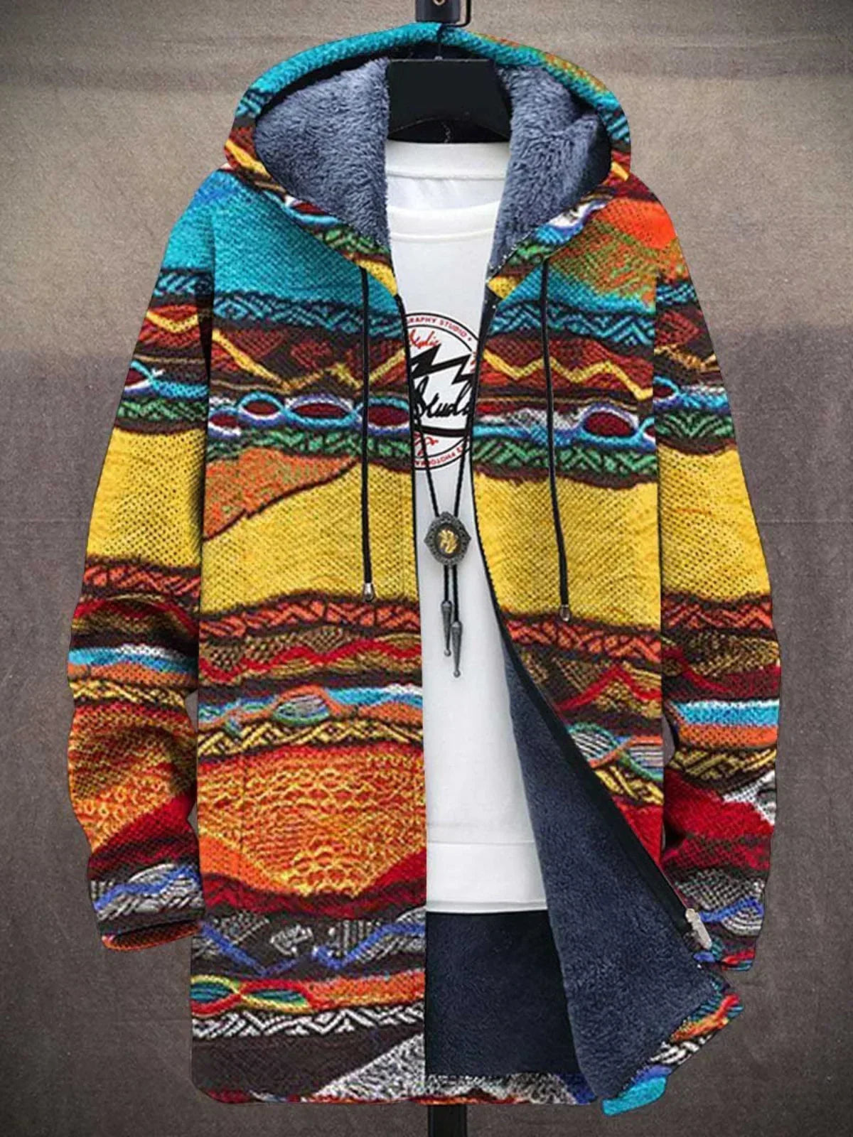 Chaqueta femenina premium con inspiración artística moderna
