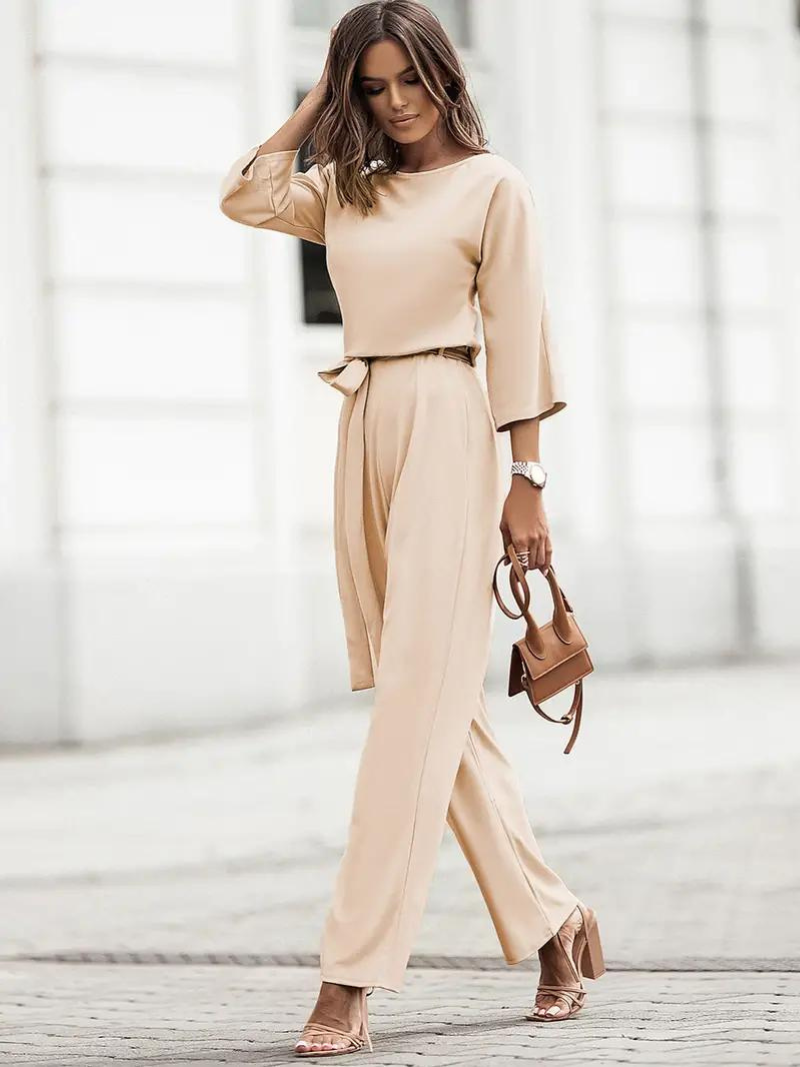 Jumpsuit femenino elegante, confortable y chic para ocasiones especiales
