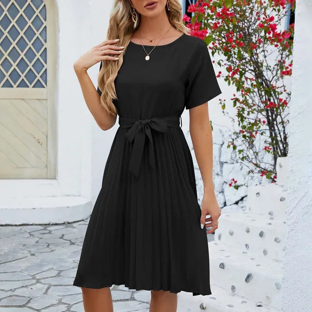 Vestido plisado mujer moderno y estiloso