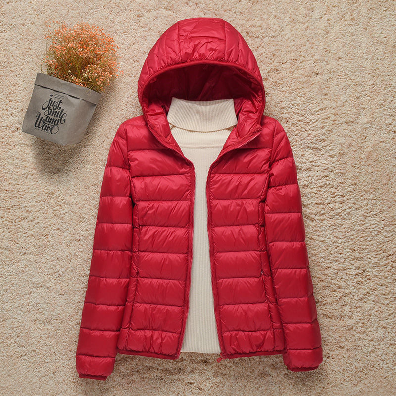 Chaqueta ultraligera para mujer: cómoda, acolchada y con un estilo moderno