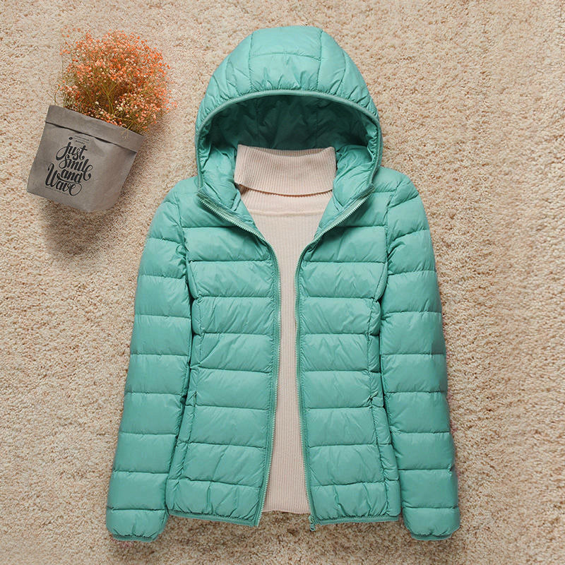 Chaqueta ultraligera para mujer: cómoda, acolchada y con un estilo moderno