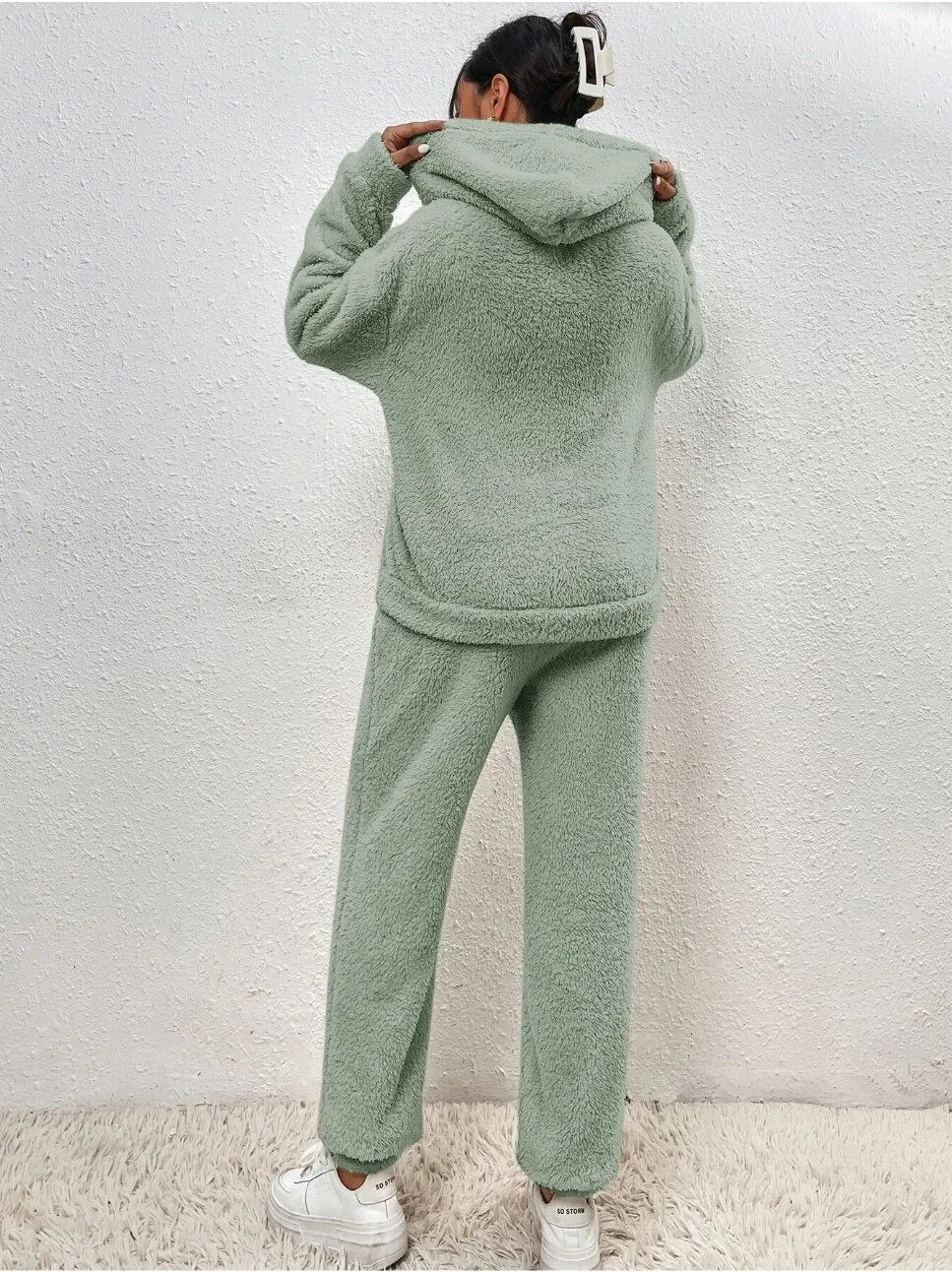 Cyne | Pijama de felpa ultra cómodo con capucha
