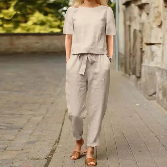 Conjunto mujer moderno y ergonómico, perfecto