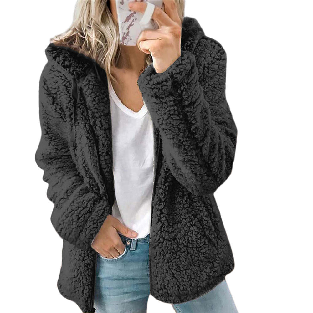 Chaqueta con capucha para mujer: cálida, cómoda y elegante