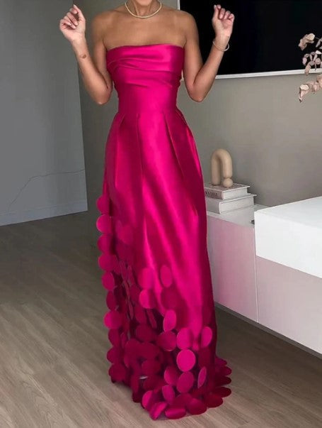 Laurie | Elegante maxivestido de lunares sin tirantes