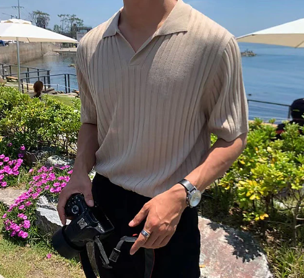 Polo de hombre cuello en V casual cómodo y estiloso verano