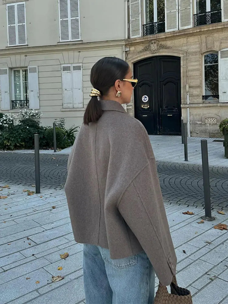Elegante chaqueta de invierno para mujer: cómoda y apta para el día a día