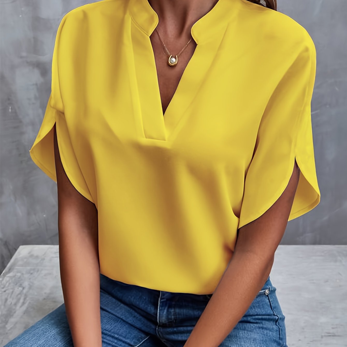 Blusa femenina moderna, cómoda y estilosa