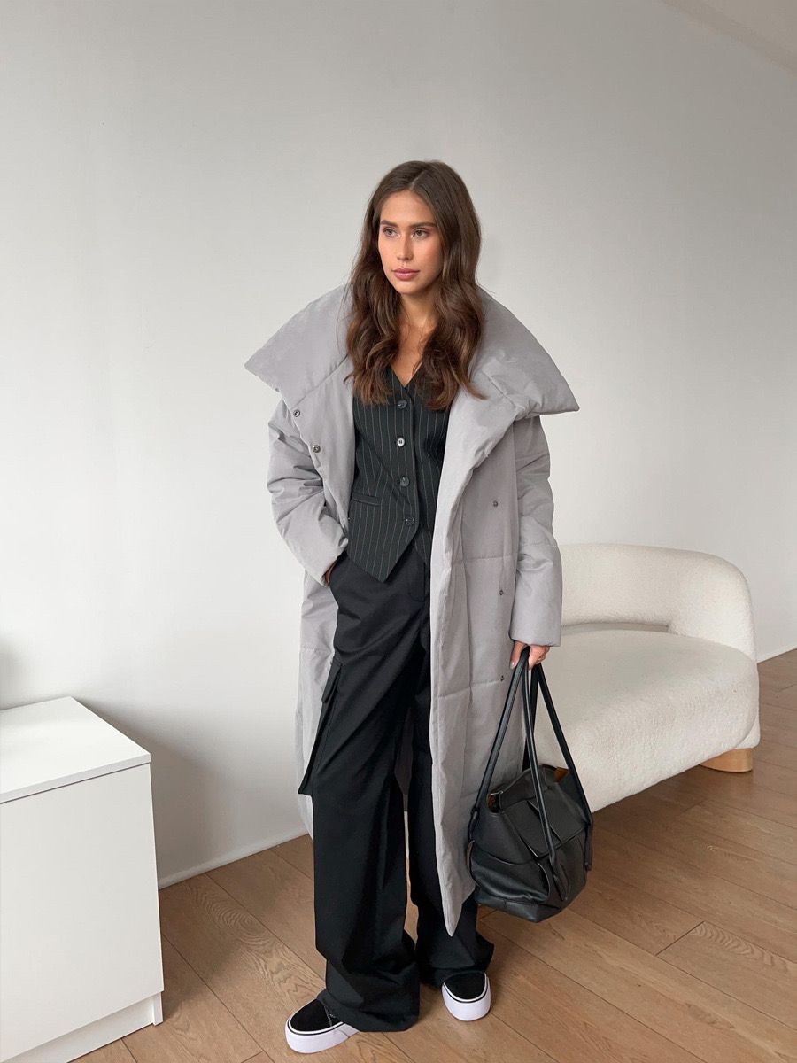 Chaqueta acolchada larga para mujer: abrigada, cómoda y elegante
