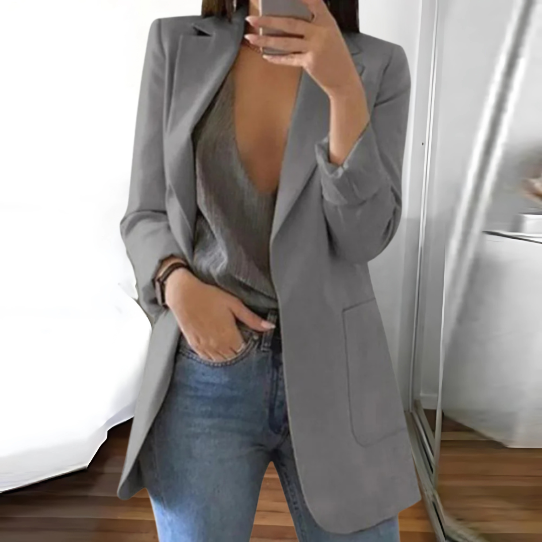Elegante blazer para mujer: la elegancia clásica se une al corte moderno