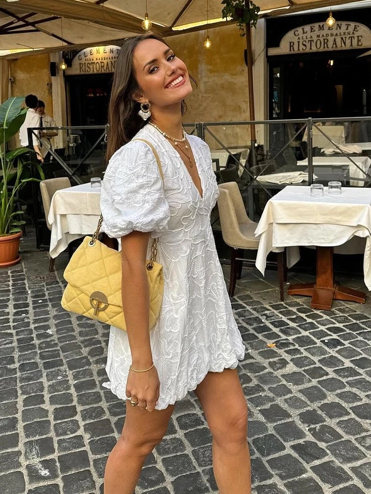 Vestido Elegante Mujer – Con Corte Refinado, Versátil para Salidas o Fiesta