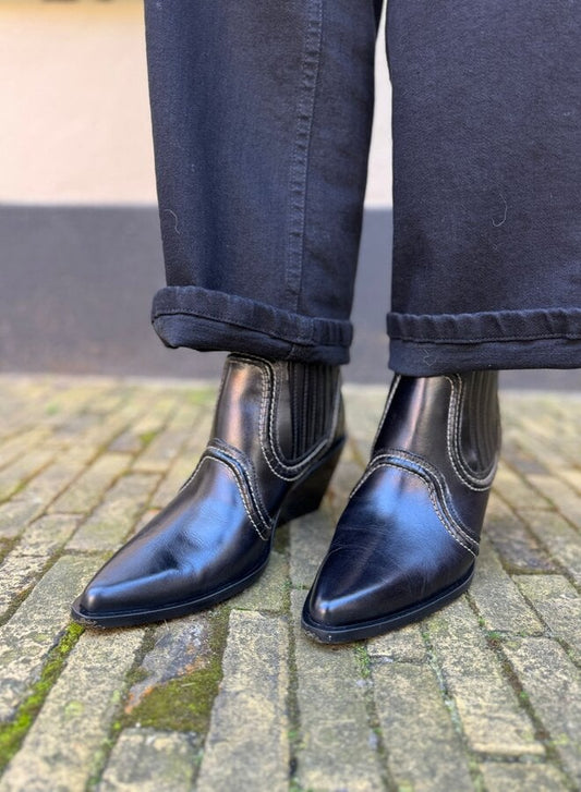 Botas negras