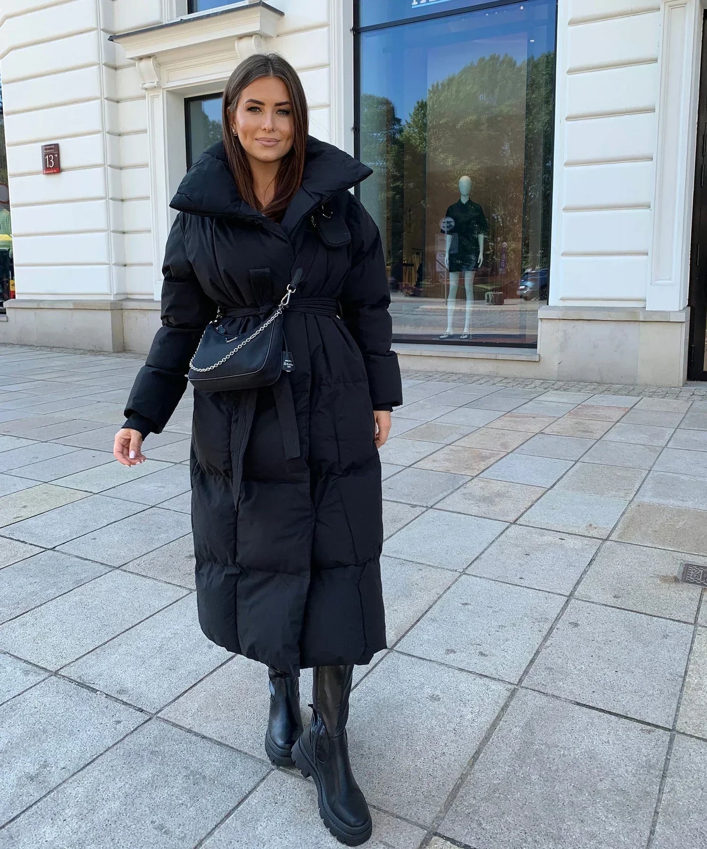 Chaqueta acolchada larga para mujer: abrigada, cómoda y elegante