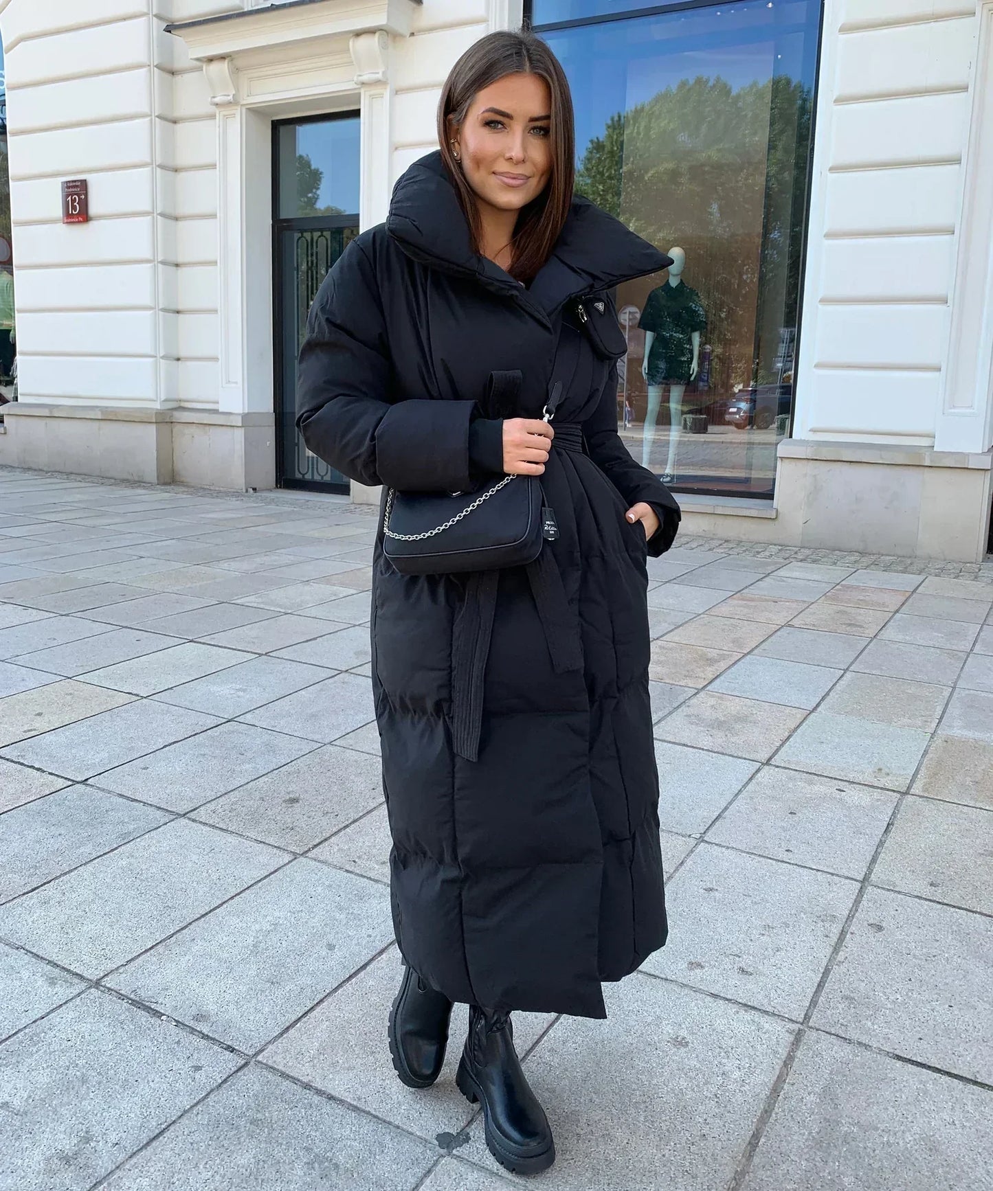 Chaqueta acolchada larga para mujer: abrigada, cómoda y elegante