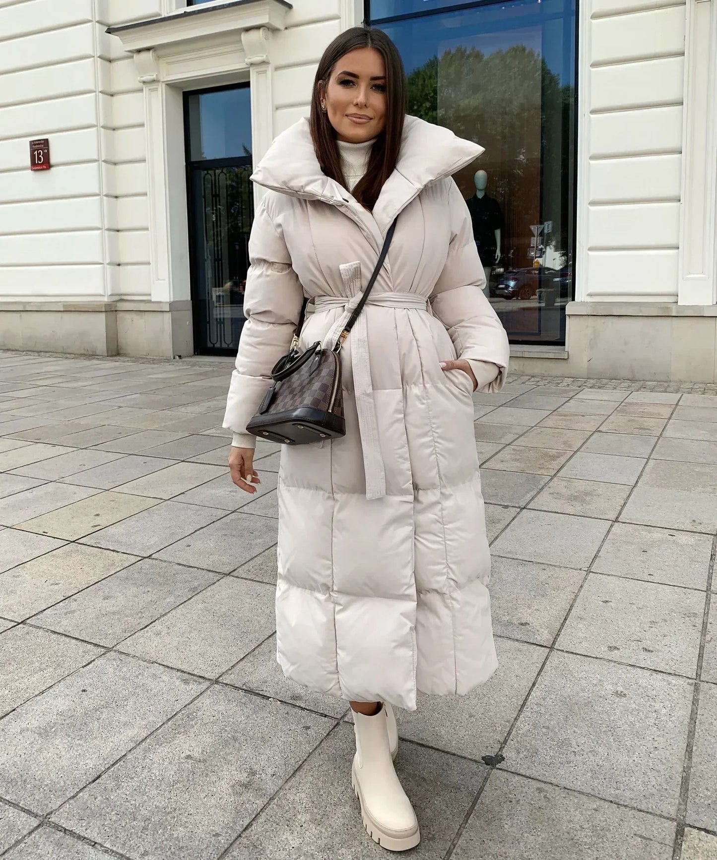 Chaqueta acolchada larga para mujer: abrigada, cómoda y elegante