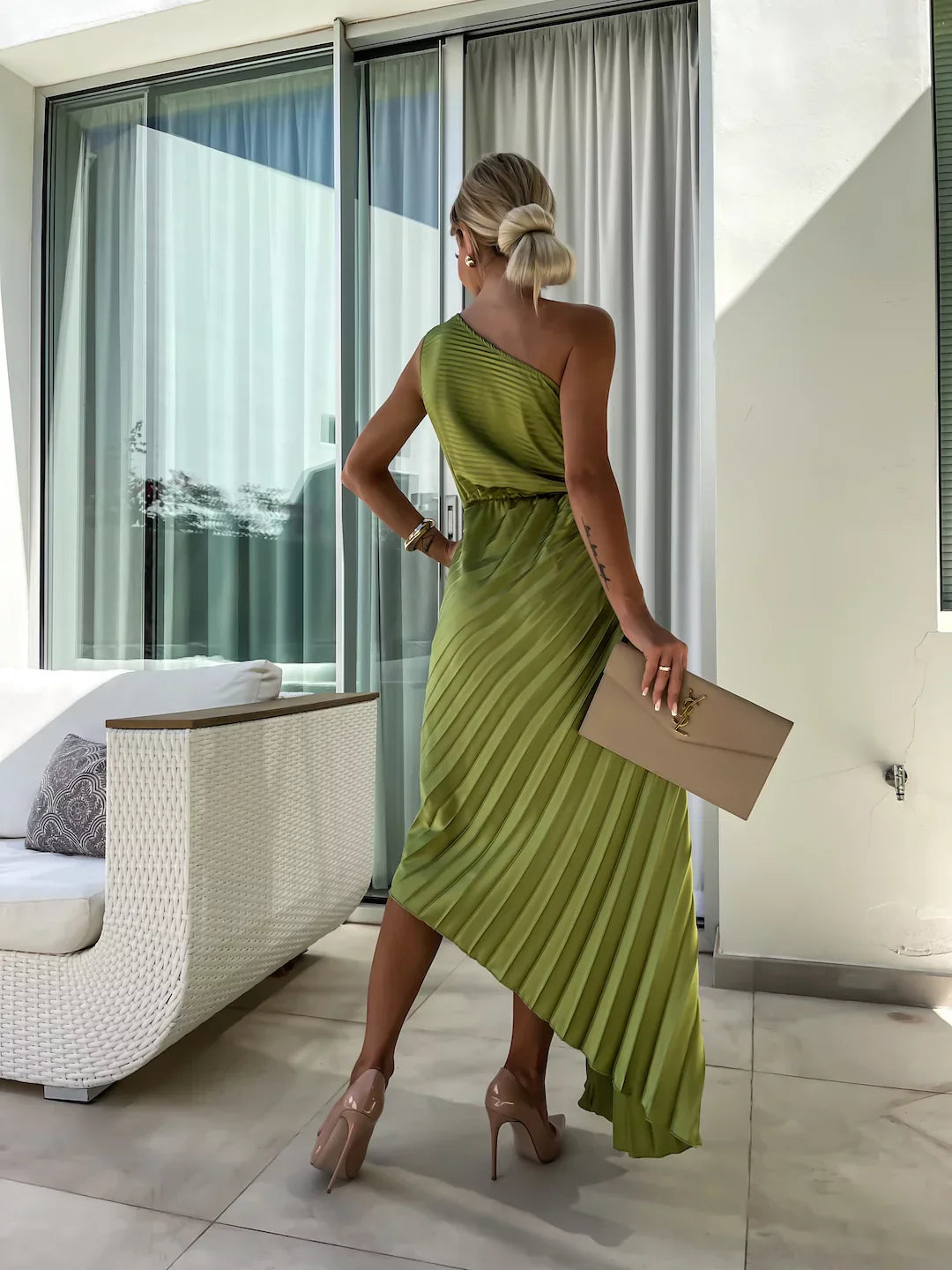 Haili | Vestido romántico de flores con un hombro