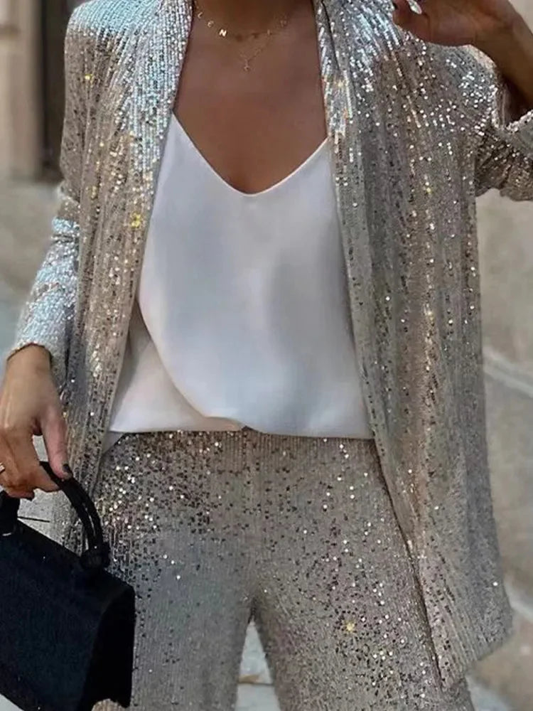 Conjunto mujer glamuroso con destellos chic ideal primavera-verano