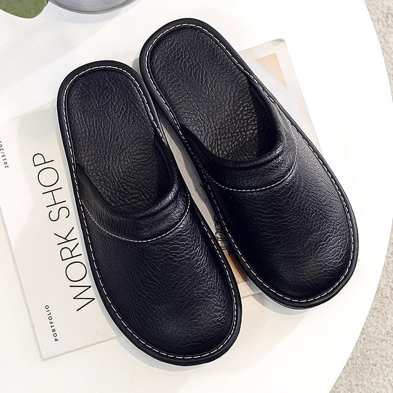 Zapatillas Casa Hombre – Elegantes de Cuero, Resistentes y Cálidas