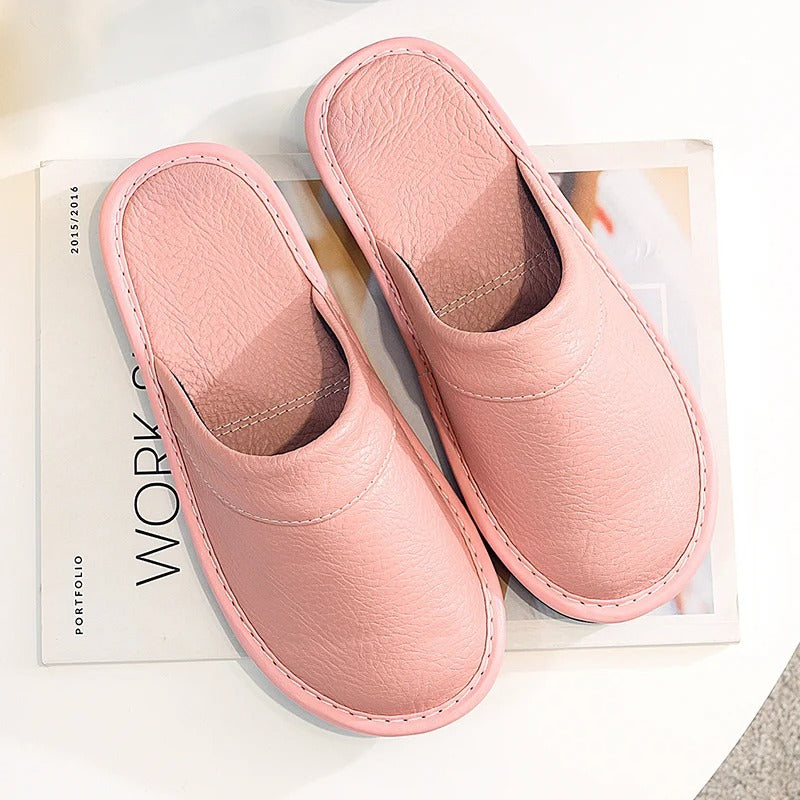 Zapatillas Casa Hombre – Elegantes de Cuero, Resistentes y Cálidas