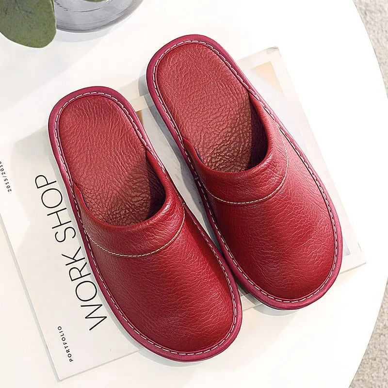 Zapatillas Casa Hombre – Elegantes de Cuero, Resistentes y Cálidas