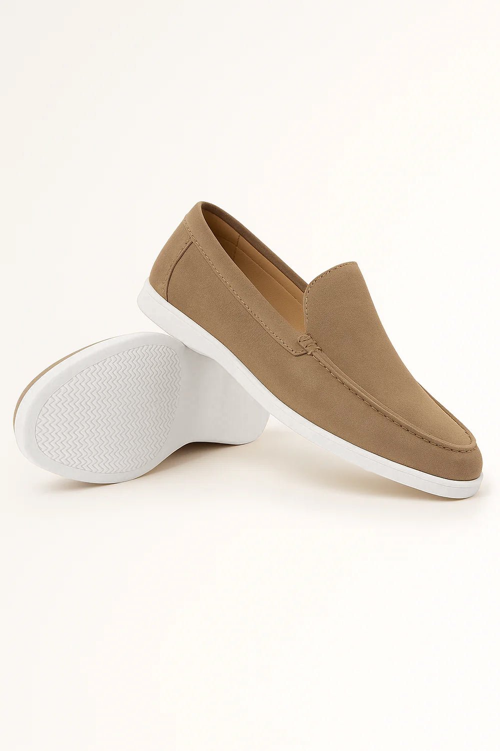Loafers Hombre – Suela Blanca y Ante Suave, Estilo Chic y Atemporal