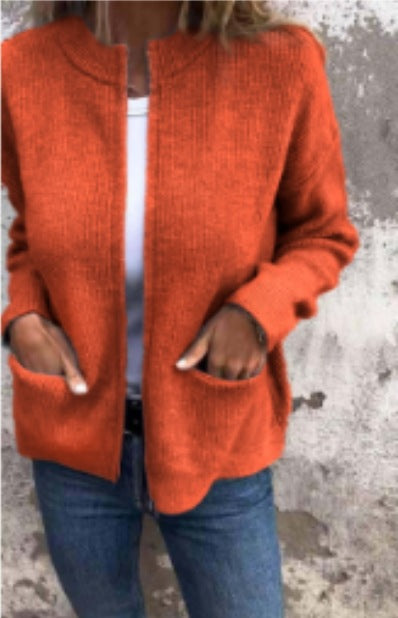 Chaqueta ligera otoño mujer elegante y estilosa
