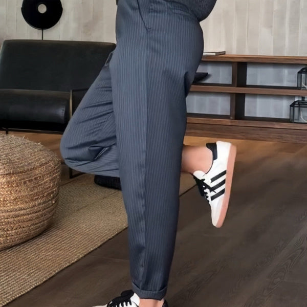 Pantalones de Mujer a Rayas – Estilo Formal y Profesional