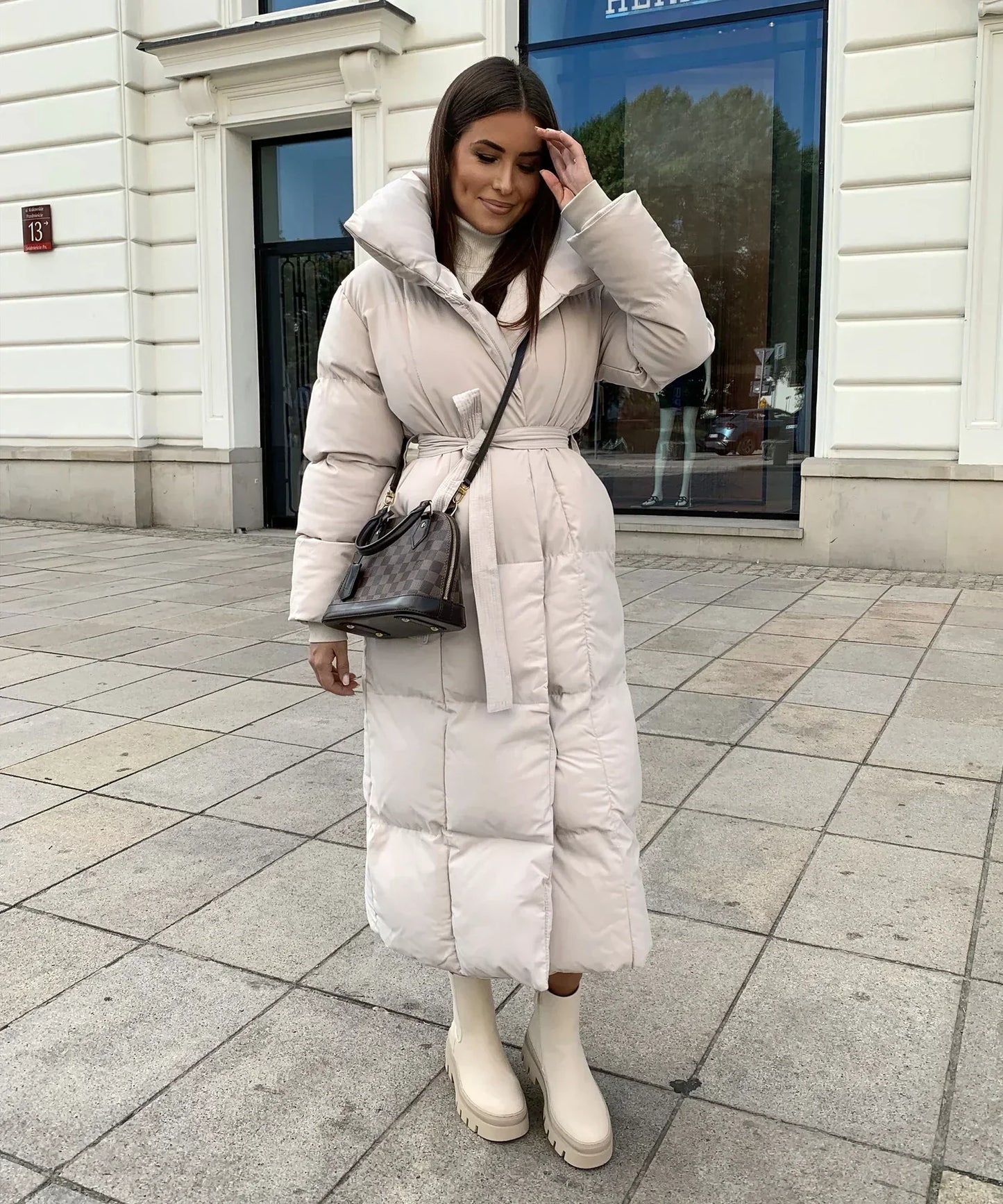 Chaqueta acolchada larga para mujer: abrigada, cómoda y elegante