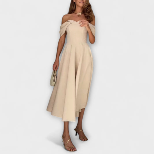 Linn | Elegante maxivestido drapeado con hombros al descubierto