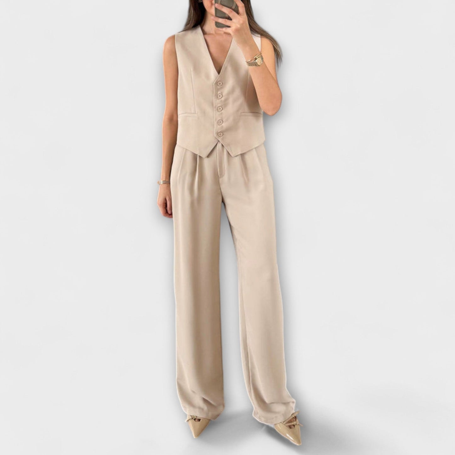 Leanne | Elegante conjunto monocromático de chaleco con cuello en V y pantalón