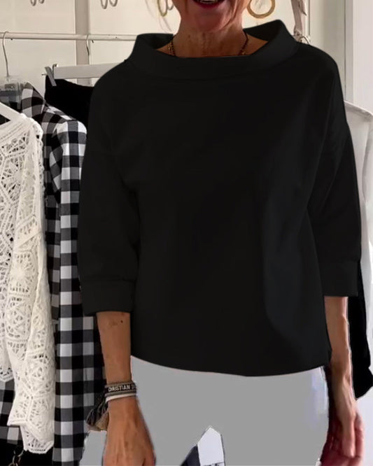 Camisa femenina elegante, ligera y versátil