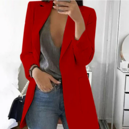 Elegante blazer para mujer: la elegancia clásica se une al corte moderno