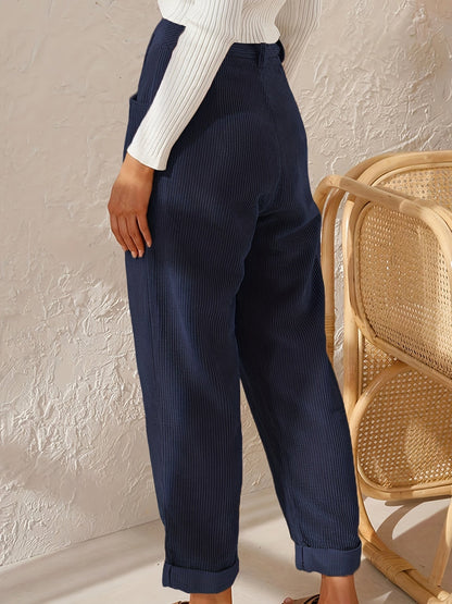 Pantalones femeninos modernos, elegantes