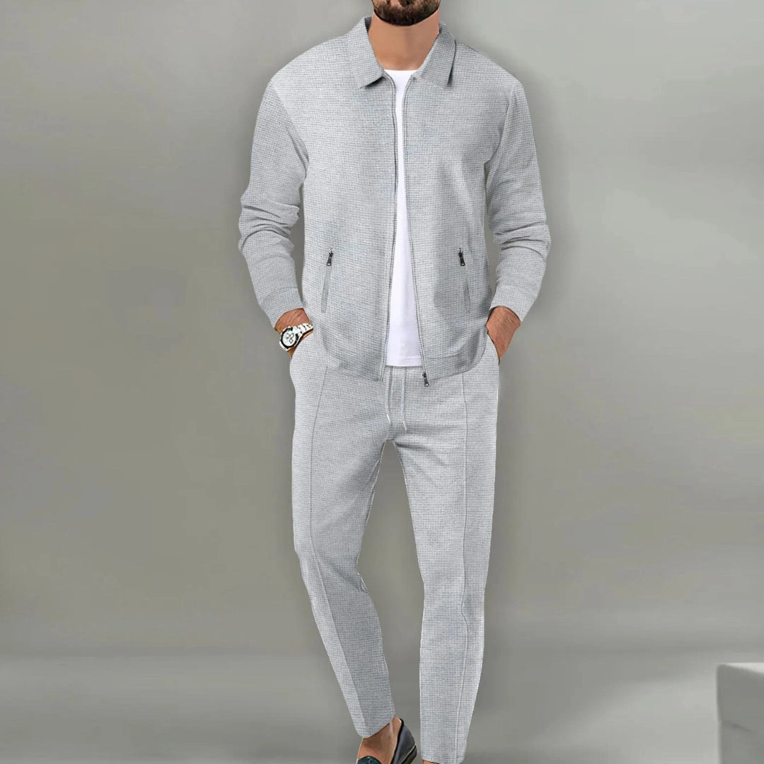 Conjunto hombre ergonómico con zip, ligero y chic para look