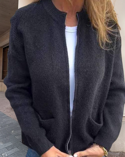 Chaqueta ligera otoño mujer elegante y estilosa