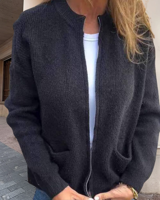 Chaqueta ligera otoño mujer elegante y estilosa