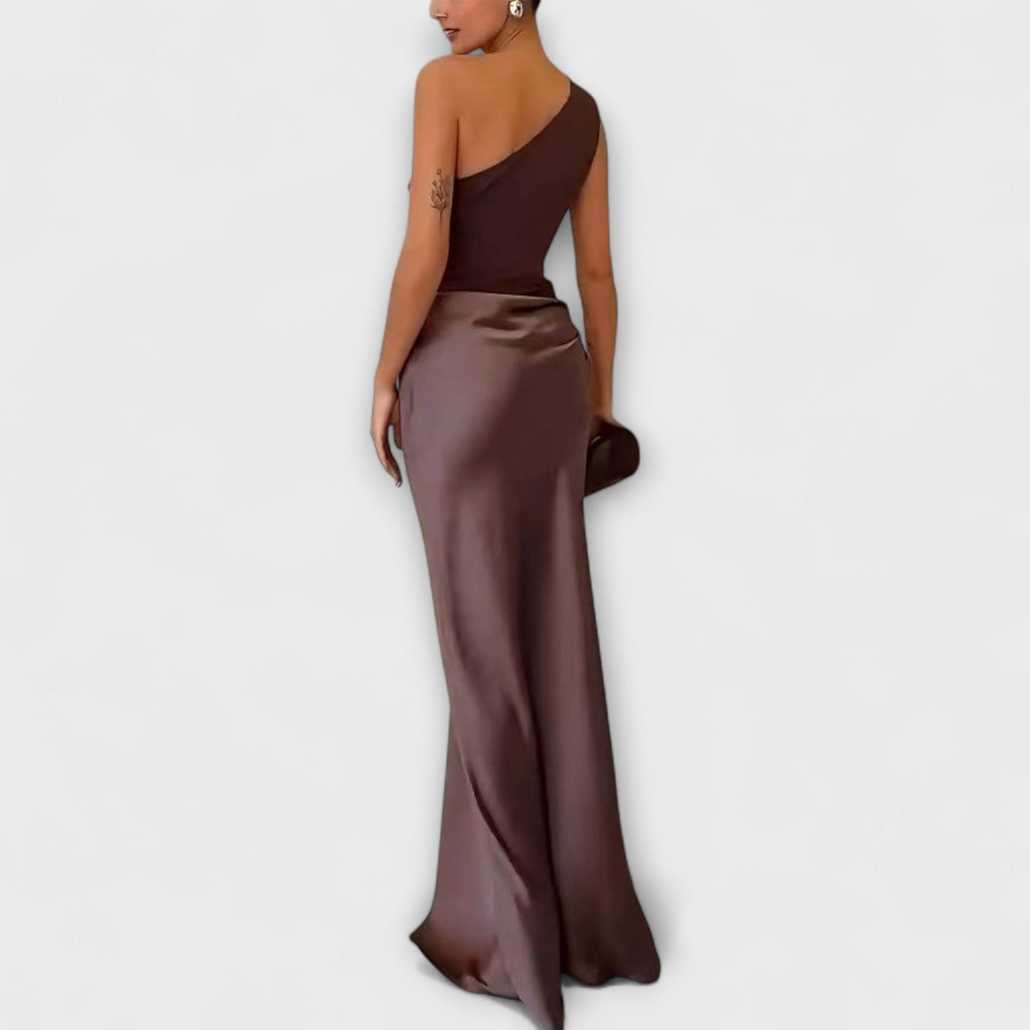 Lily | Elegante maxivestido plisado de un hombro