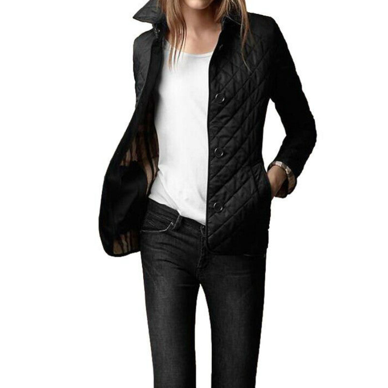 Chaqueta de invierno con costuras acolchadas y estilo chic