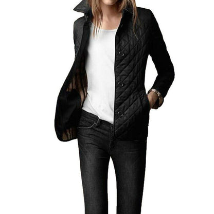 Chaqueta de invierno con costuras acolchadas y estilo chic