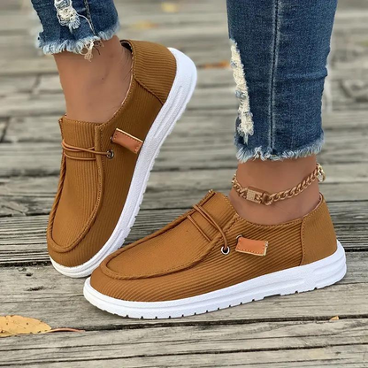 Zapatillas femeninas cómodas, estilosa y prácticas para diario