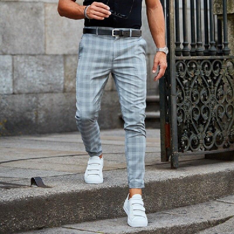 Pantalones de hombre a cuadros, chic y perfectos para oficina